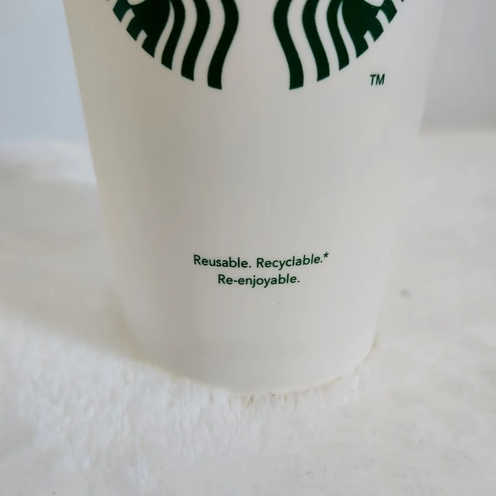 Starbucks 4 Pack Reusable Travel Cold Hot Creamy White Cups With Lids 16 Oz